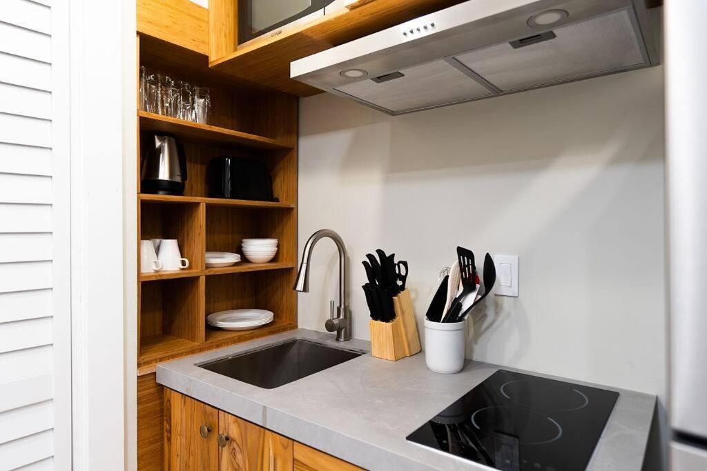 Elegant Miami Apartment East Little Havana / Free Parking Екстериор снимка