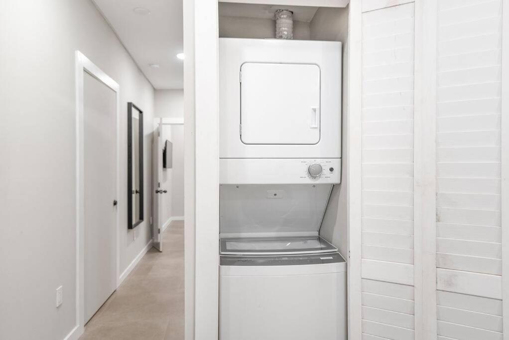 Elegant Miami Apartment East Little Havana / Free Parking Екстериор снимка