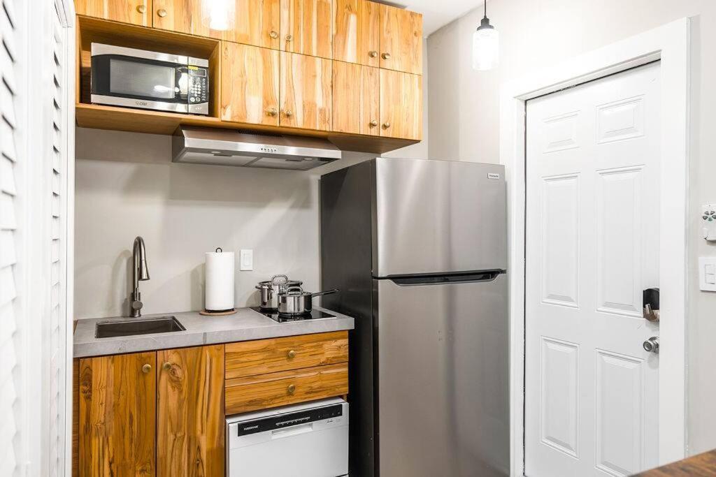 Elegant Miami Apartment East Little Havana / Free Parking Екстериор снимка